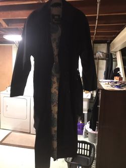 London Fog women's trench coat. Black.