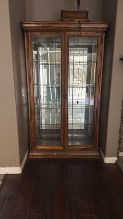 Glass cabinet