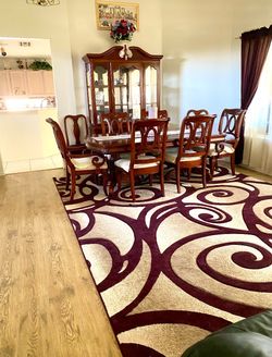 Dining Set with Hutch