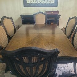 TABLE 6 CHAIRS