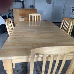 Oak Dinning Set & Dresser 