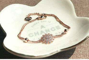 18k rose gold plated crystal floral bracelet