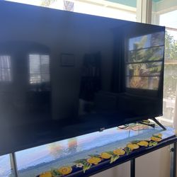 43 inch - Roku TV - ONN 4K UHD Smart TV