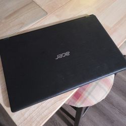 Acer Aspire 3 15.6" AMD 6GB Ram 1TB HDD Laptop