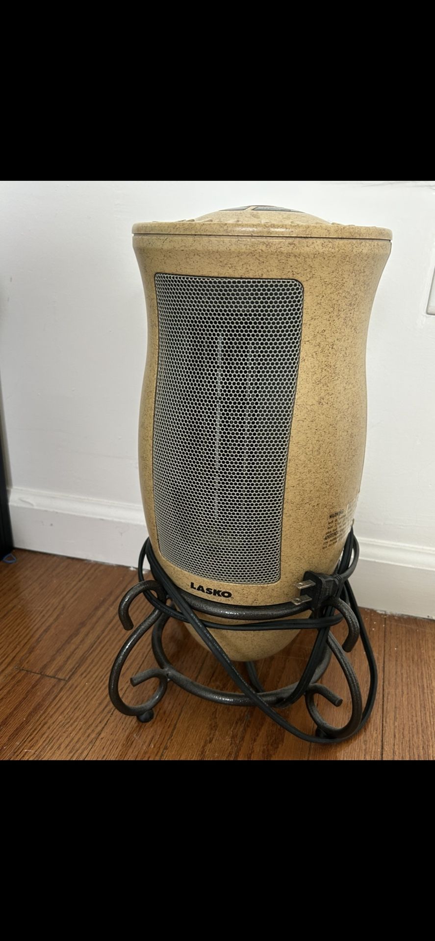 LASKO 1500-WATT DESIGNER SERIES OSCILLATING ELECTRIC CERAMIC SPACE HEATER WITH TIMER AND ADJUSTABLE THERMOSTAT, BEIGE