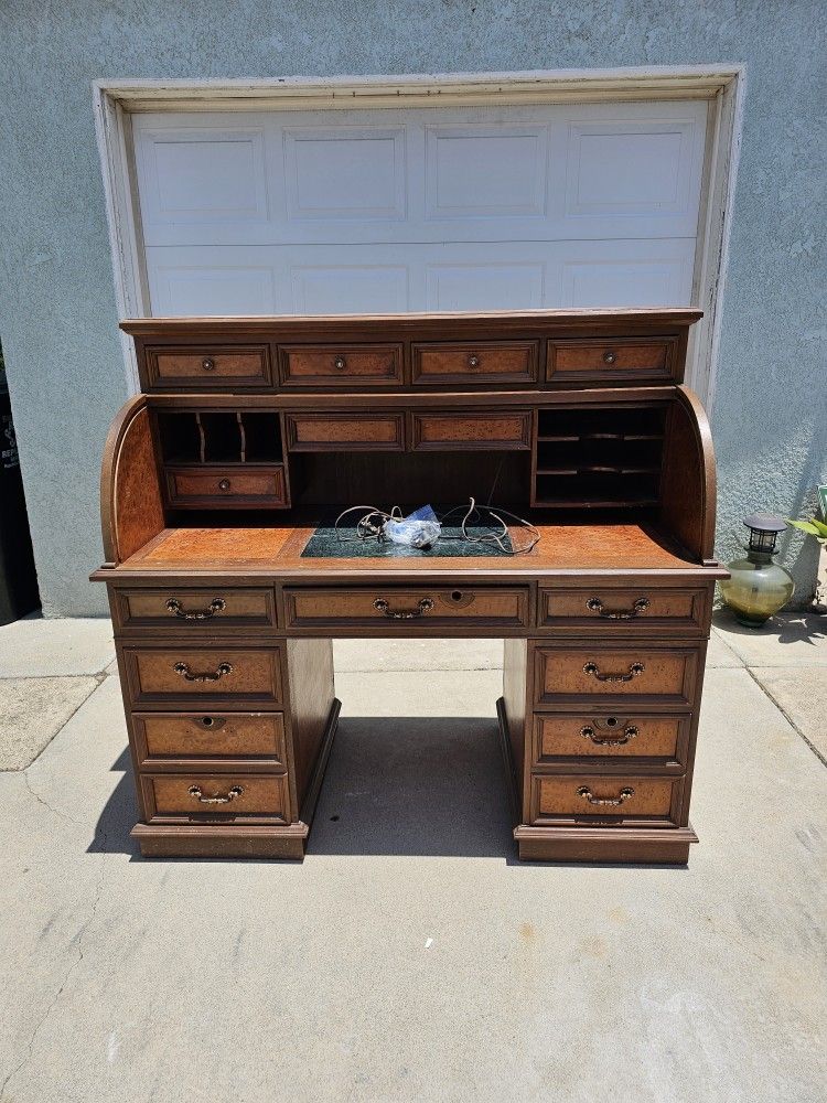 Antique Style Roll-up Desk