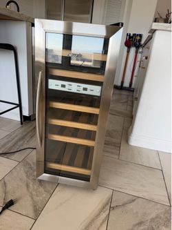 NewAir AW-211ED Thermoelectric Dual-Zone Wine Cooler