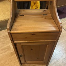 Vintage Solid Wood Nightstand W/hidden Top Storage And Cabinet