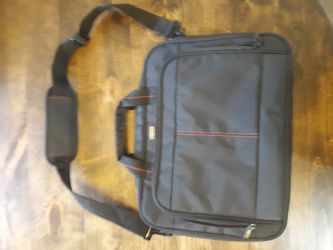 Targus 15.6 inch classic slim briefcase TCT027US
