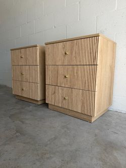 Natural Oak Nightstands — Fluted Bedside Drawers — Mid Century Modern — Brand New!