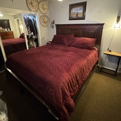 Cal king Storage Bed & 9 Drawer Dresser