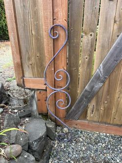 Metal Scroll Yart