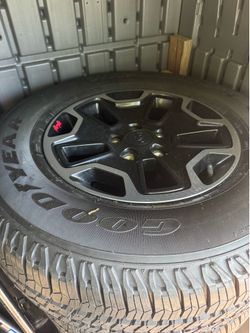5 Jeep wheels 🛞 new