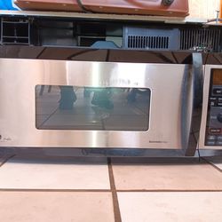 GE Microwave Spacemaker Oven