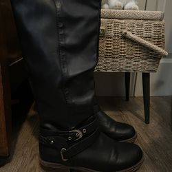 Women’s Boots Size 7