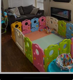 Used play yard