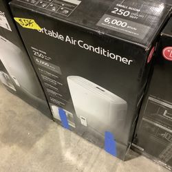 LG Electronics 6,000 BTU (DOE) 115-Volt Portable Air Conditioner LP0621WSR Cools 250 Sq. Ft. with Dehumidifier Function and LCD Remote