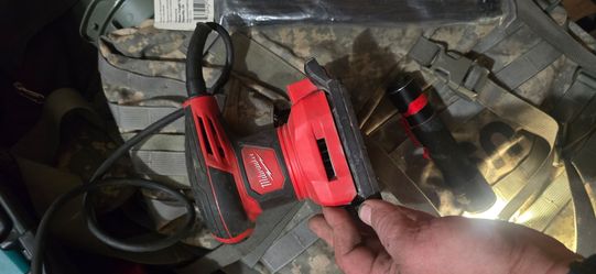 Milwaukee sander