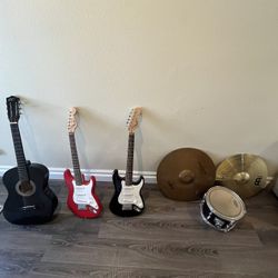 Guitars/Percussion Instruments