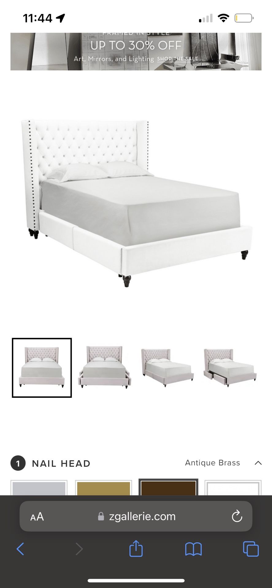 Zgaillerie Queen Bed