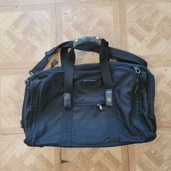 Tumi Black Duffel Bag Suitcase Shoulder Strap Ballistic Nylon Canvas Alpha 