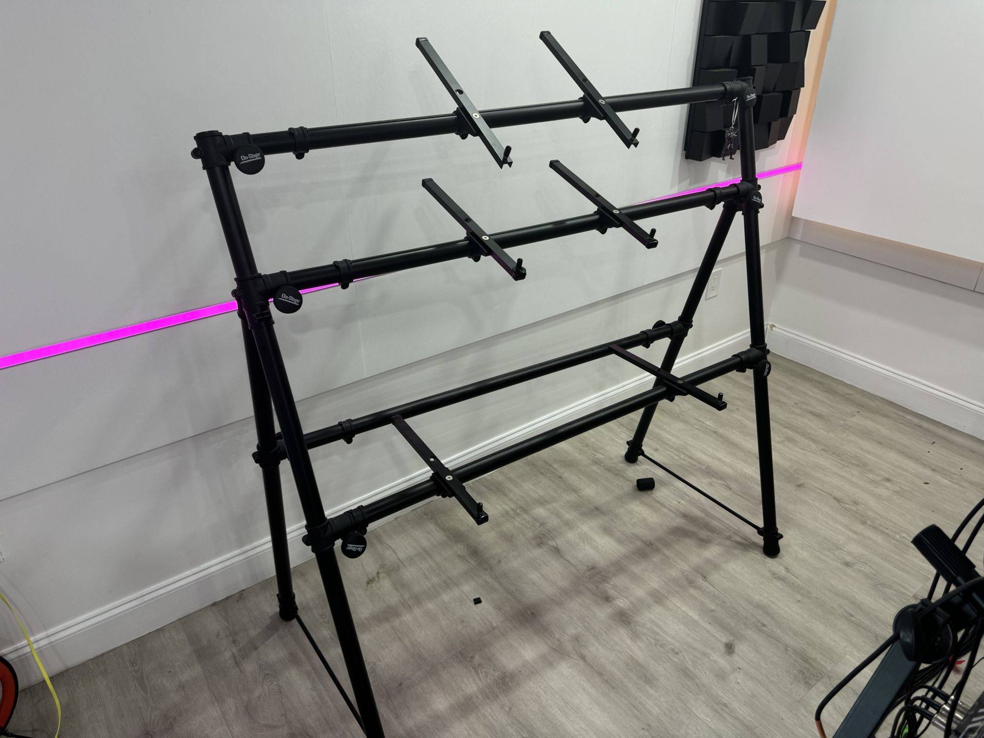 Piano rack (SYNTHESIZER) Rack