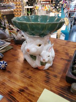 Vintage Majolica Rabbit Statue Plant Stand