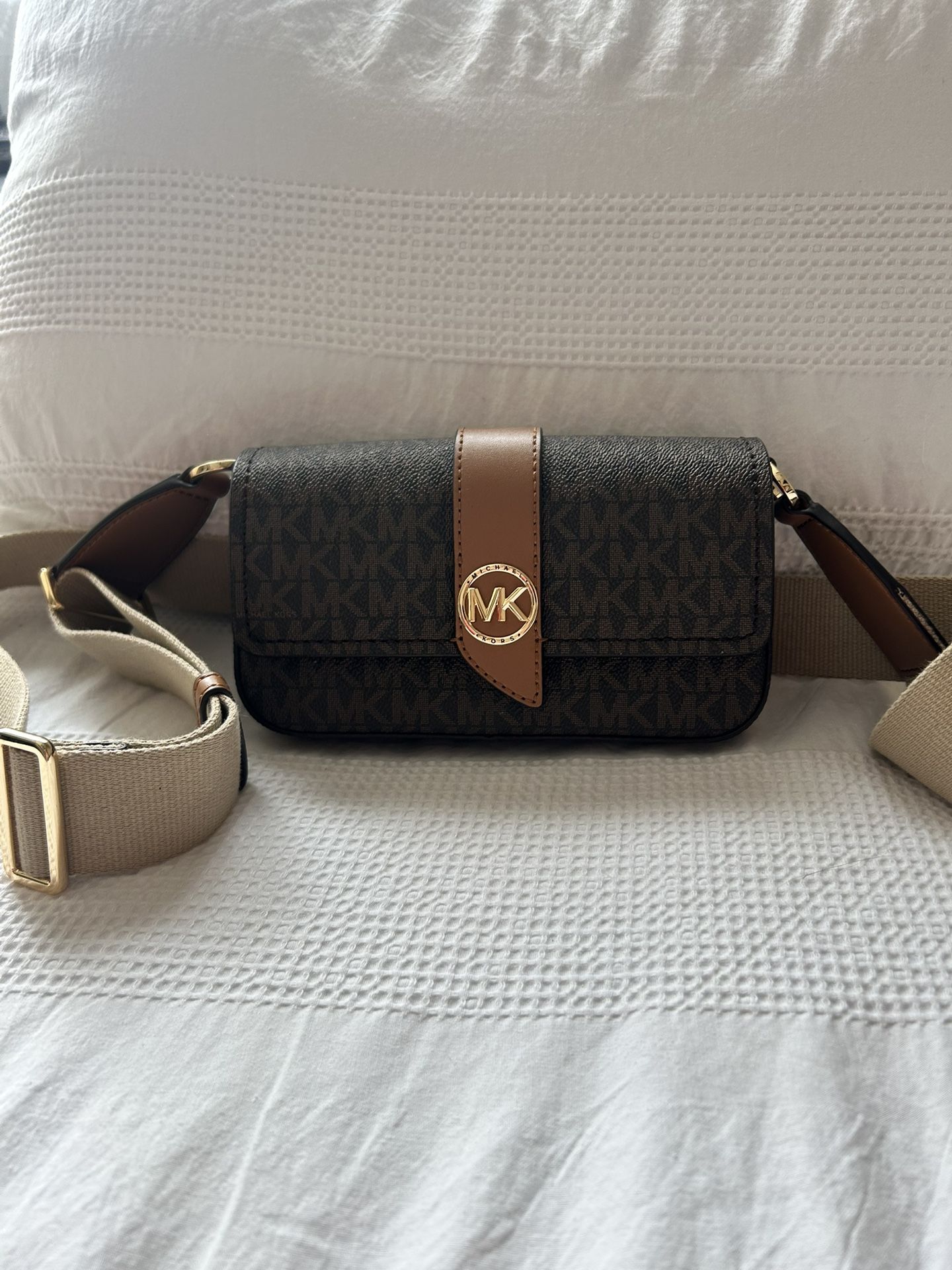 Michael Kors Greenwich Sling Crossbody 