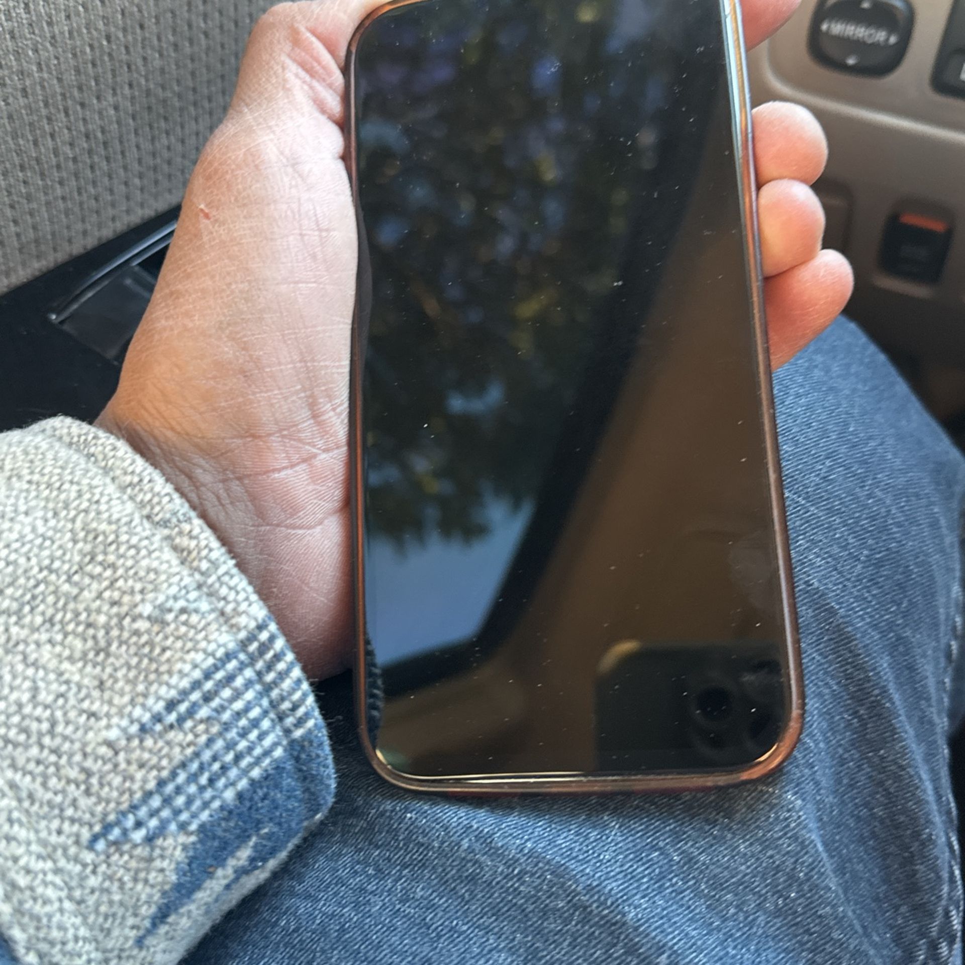 iPhone 13 Pro Max Unlock And Carrier And TikTok Install