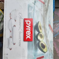 New Pyrex PREP N BAKE SET