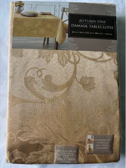 Moving sale. Damask Tablecloth