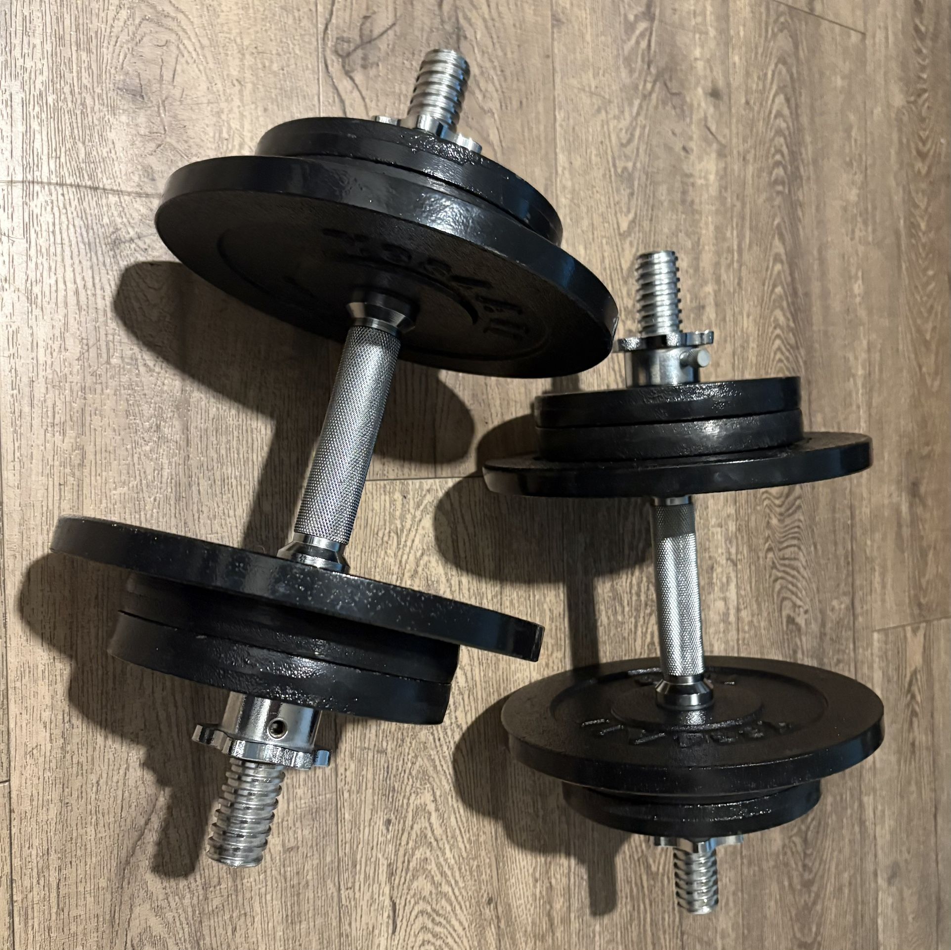 BRAND NEW Adjustable Dumbbells 46 lbs ( Total: 92 lbs)