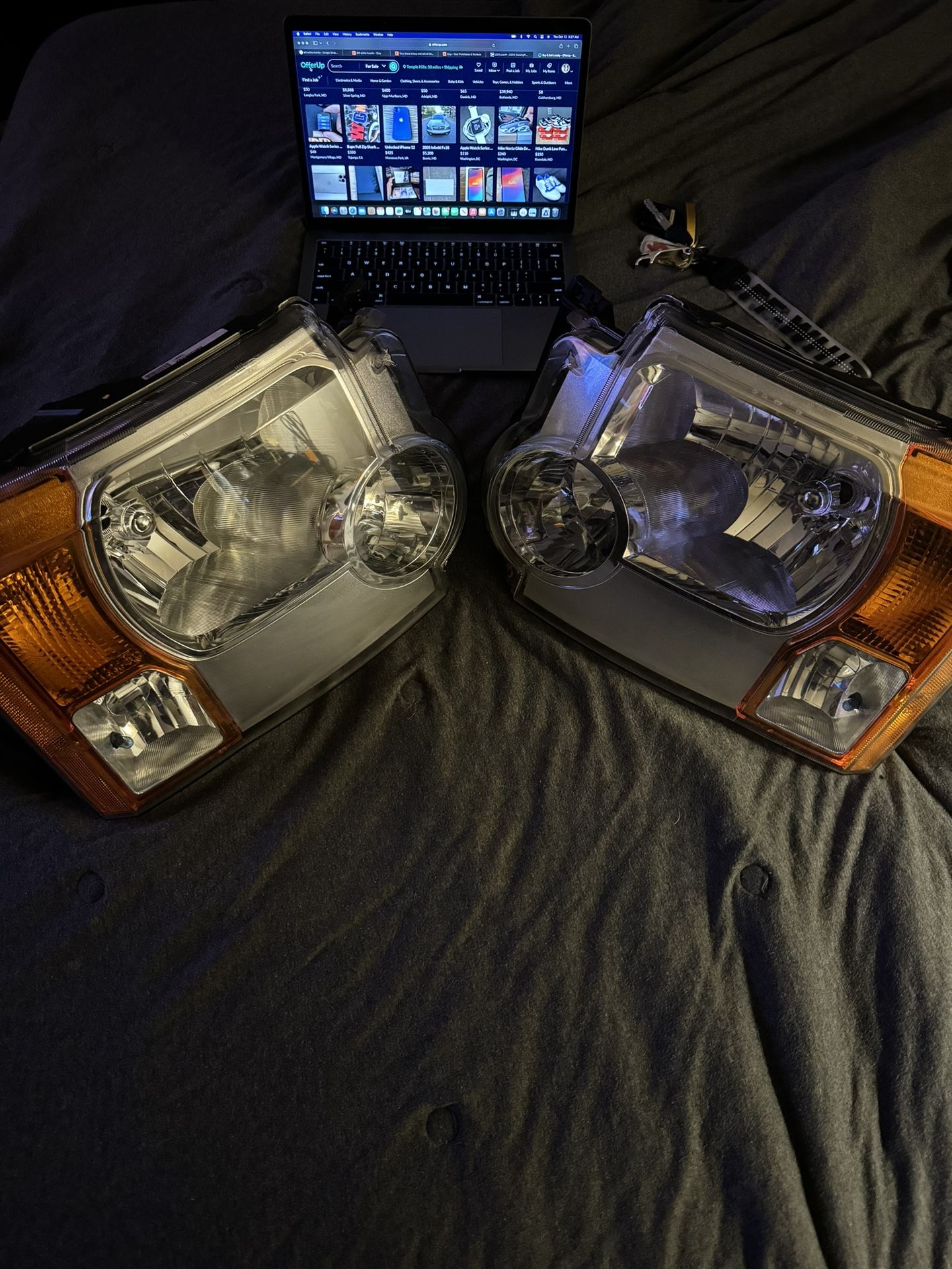 2005-2008 OEM Land Rover LR3 Headlights