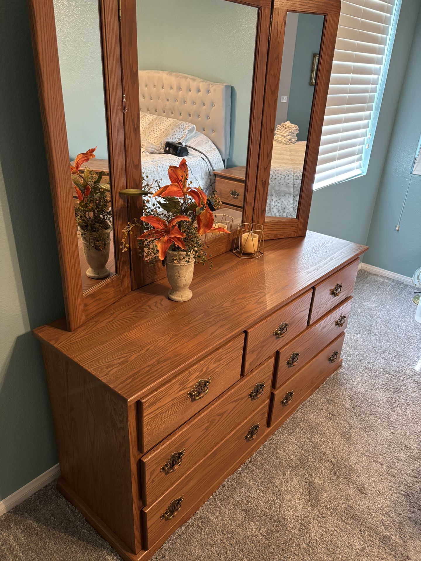 Handcrafted Oak Bedroom Furniture