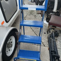 Folding Platform Ladder On Wheels