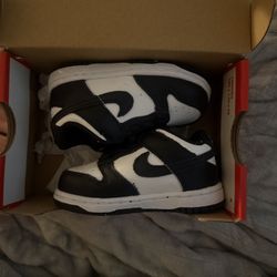 Panda Dunks 
