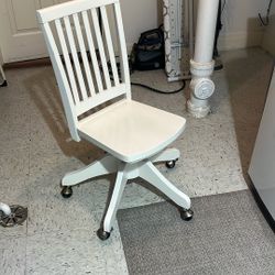Pottery barn Kids/teen Swivel Chair 