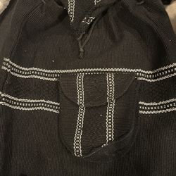 Knitted Backpack Black & White