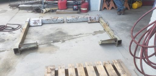 Heavy duty bus wheel lift