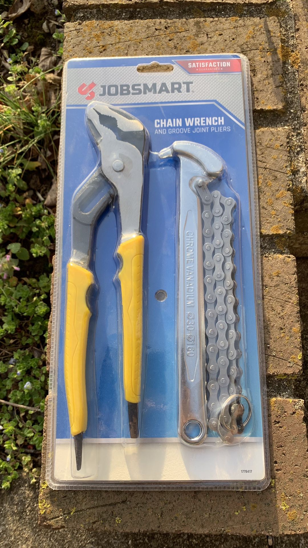 Chain Wrench & Groove Joint Pliers