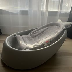 Skip Hop 3-stage Bath Tub
