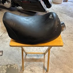 2002-2006 Roadking Seat