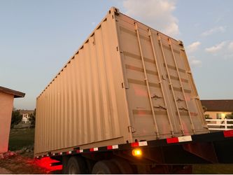 Storage shipping containers