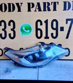 13-16  TOYOTA AVALON RH HEADLIGHT OEM