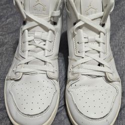 Used Jordan 1 Flight 2 555798-120, Men's Size 10.5 (NO ORIGINAL BOX)