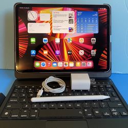 256GB Apple IPad Pro 11” 3rd Generation (Latest 2021 Model / M1 chip ) with keyboard, pen & Accessories (Apple warrant till 08/2023)