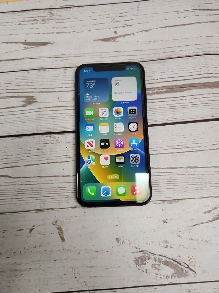 IPHONE XR 64GB UNLOCK FOR ANY SIM 