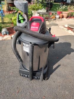 12 gallon shop vacuum