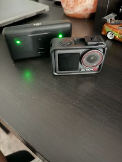 DJI Osmo Action 5 Camera with Battery Charging Case
