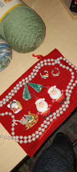 Christmas Jewelry and Accessories Bundle